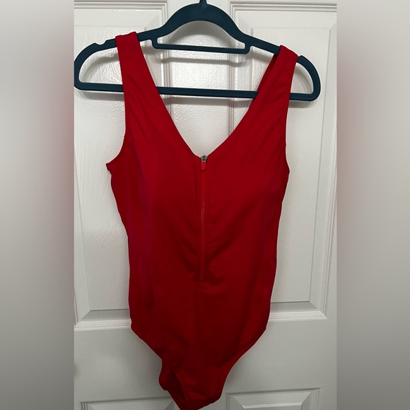 Marks and Spencer one piece swimsuit. - Picture 1 of 5